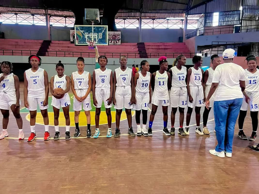 Equipe féminine ASOPT